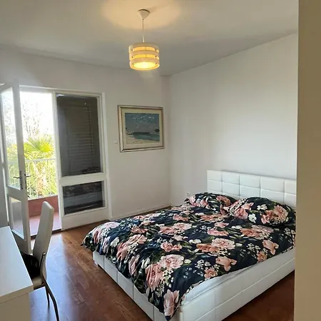 Apartament Ike Lovran